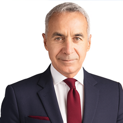 Traian Băsescu îi critică pe fanii lui Călin Georgescu, după ce Nicușor Dan s-a văzut cu Donald Trump: „O clică de nătărăi”