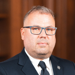 Florin Popovici (deputat AUR): „Programul de guvernare Veștea, la proba cifrelor: un „succes” măsurat cu două rigle”