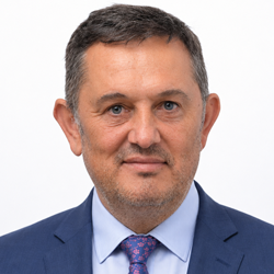 Gheorghe Piperea denunță ‘cartelul’ carburanților și arată cine ia banii din ‘nota de plată’ de la pompă: ‘Statul stoarce 6 lei/litru’